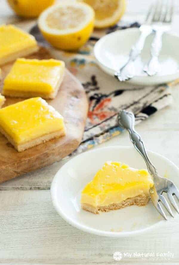 Lemon Bars Recipe {Paleo, Clean Eating, Gluten-Free} Paleo Lemon Bars Recipe