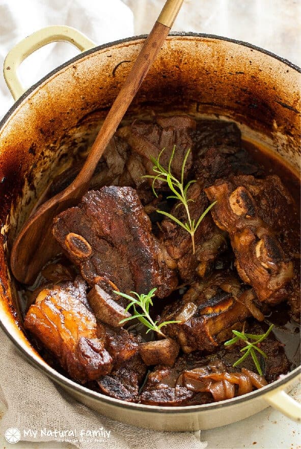 Paleo Short Ribs Recipe with Garlic and Rosemary