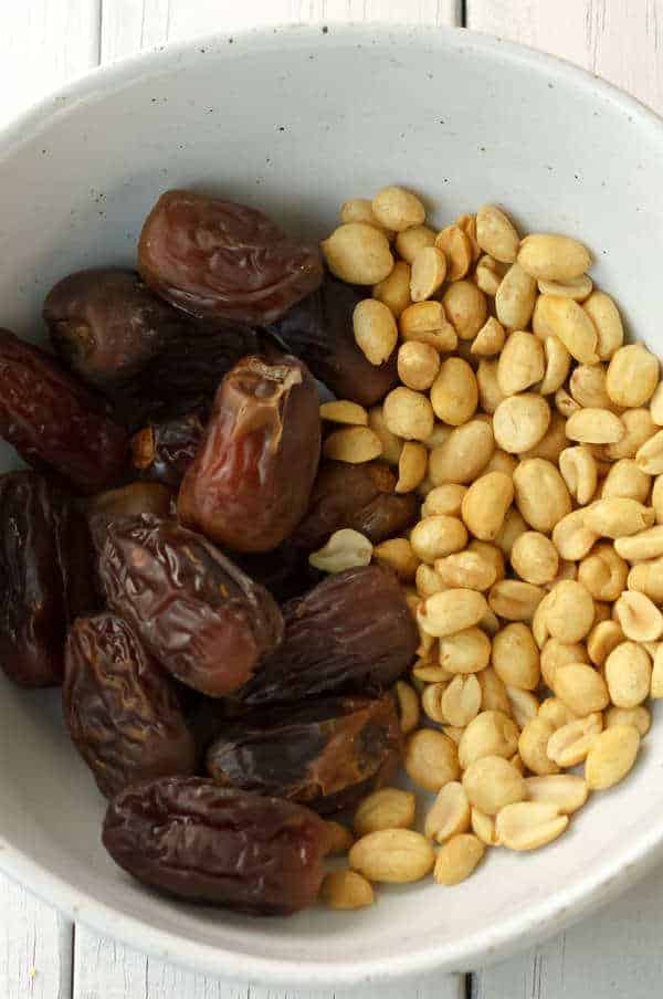 Dry roasted peanuts, dates and salt are the only ingredients in these healthy peanut butter balls