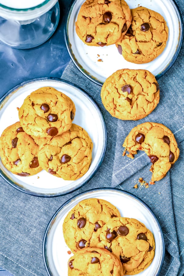 Flourless Peanut Butter Chocolate Chip Cookies