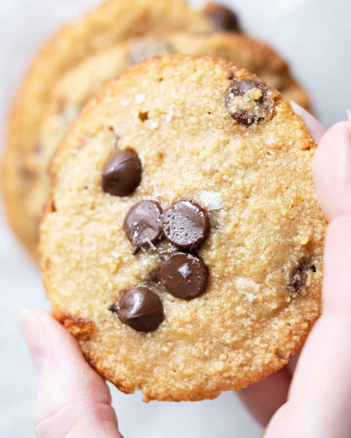 Keto Chocolate Chip Cookies