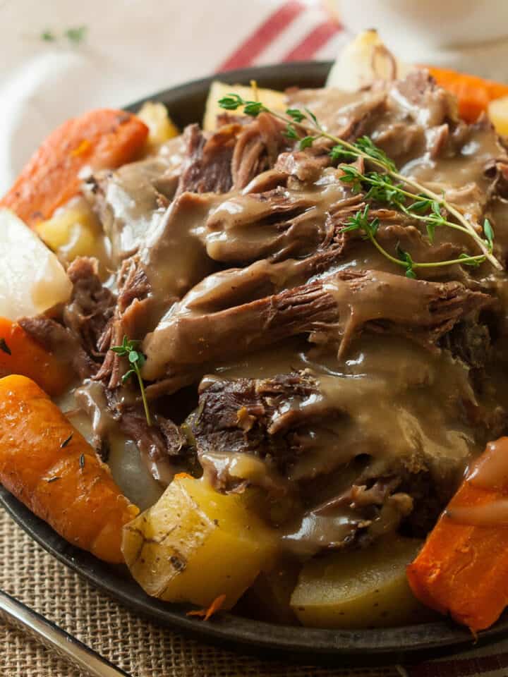 crock pot roast with potatoes and carrots